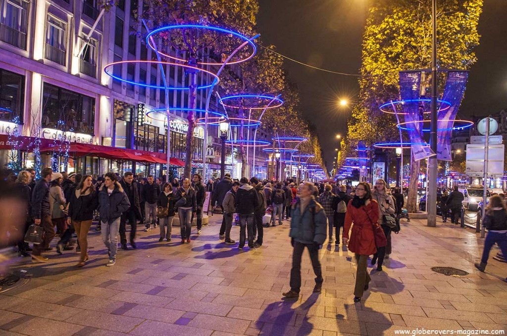 Champs-Elysées, Paris, FRANCE