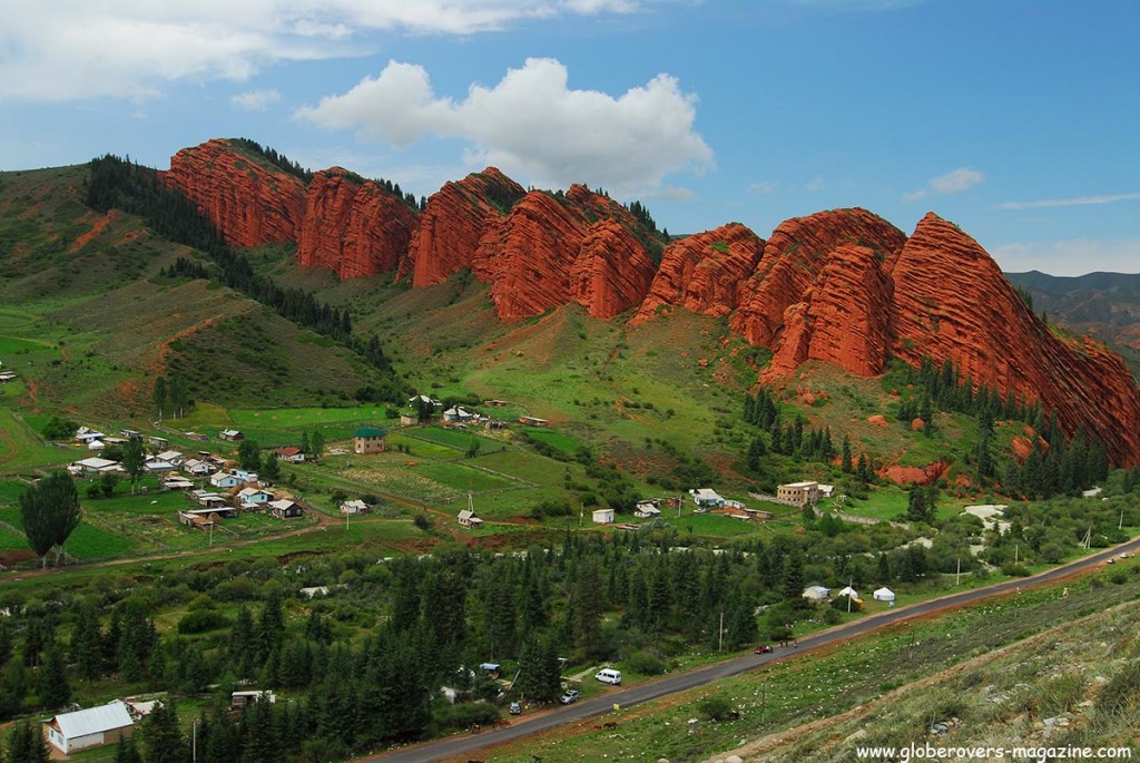 Rocks near Jeti-Oguz or Jeti-Ögüz, Kyrgyzstan