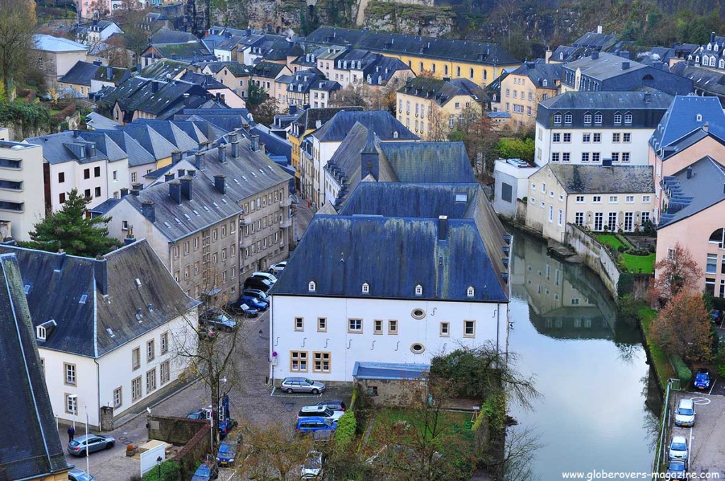 View from the Ville Haute ("High City") to the Ville Basse ("Low City") and the Grund in the River Alzette gorge, LUXEMBOURG