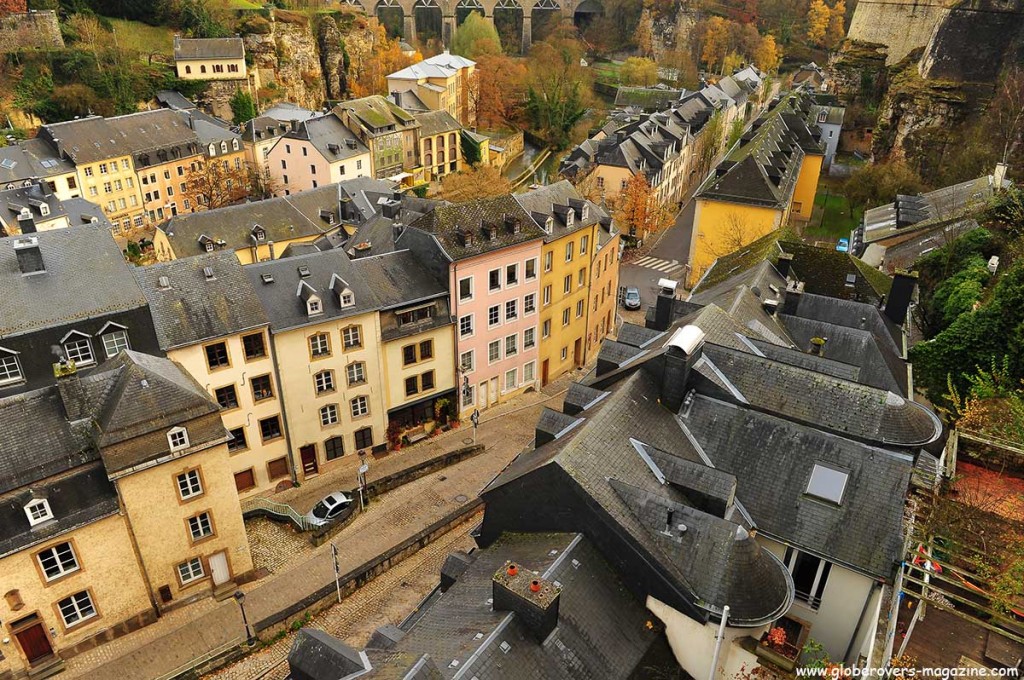 View from the Ville Haute ("High City") to the Ville Basse ("Low City") and the Grund in the River Alzette gorge, LUXEMBOURG