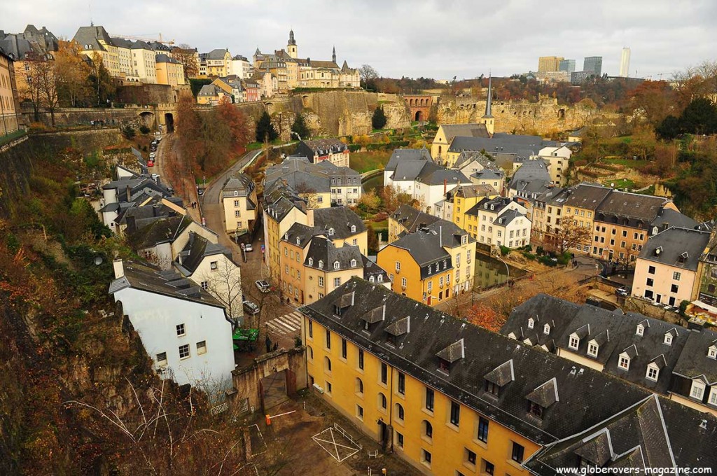 View from the Ville Haute ("High City") to the Ville Basse ("Low City") and the Grund in the River Alzette gorge, LUXEMBOURG