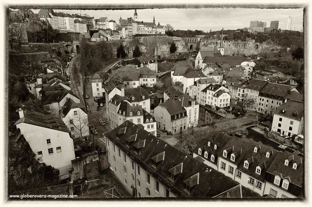 View from the Ville Haute ("High City") to the Ville Basse ("Low City") and the Grund in the River Alzette gorge, LUXEMBOURG