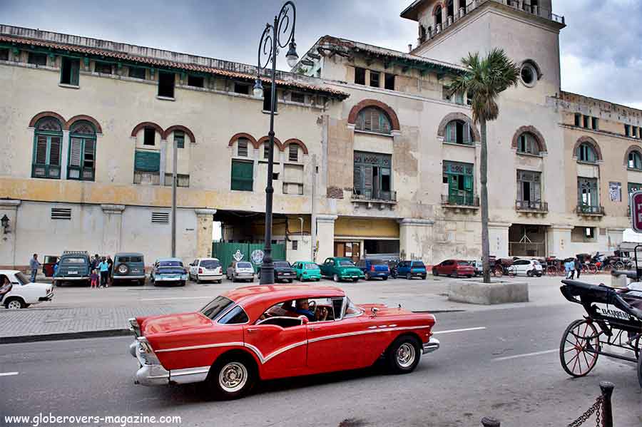 Vintage car, Old Havana (La Habana Vieja), Cuba