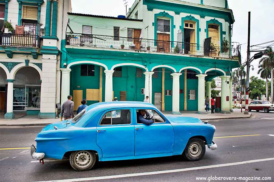 Vintage car, Old Havana (La Habana Vieja), Cuba