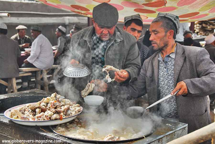 Xinjiang-China-Uyghurs--food-Globerovers Magazine