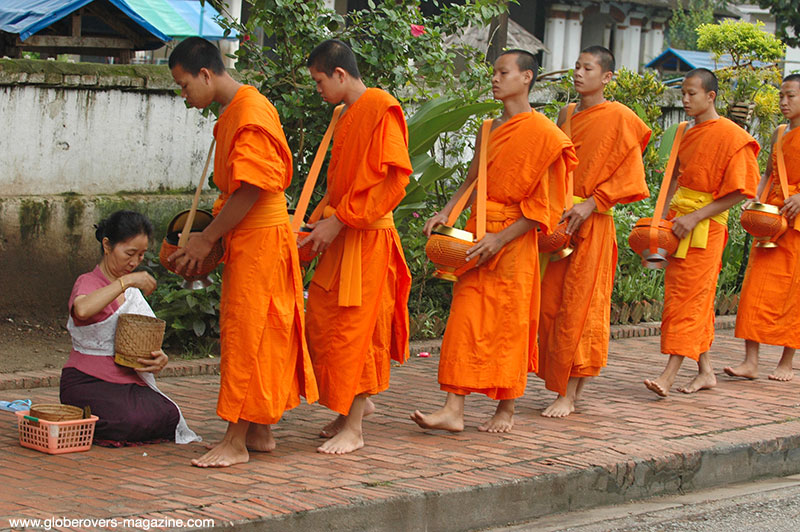 monks laos