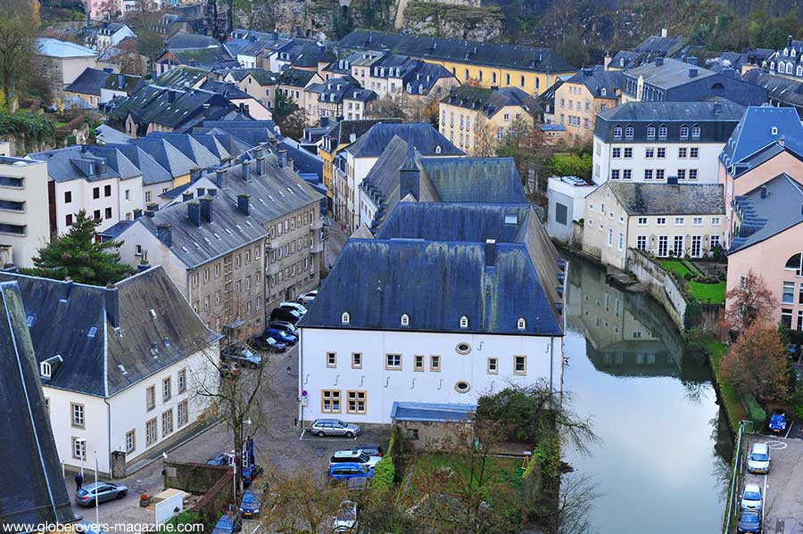 View from the Ville Haute ("High City") to the Ville Basse ("Low City") and the Grund in the River Alzette gorge, LUXEMBOURG